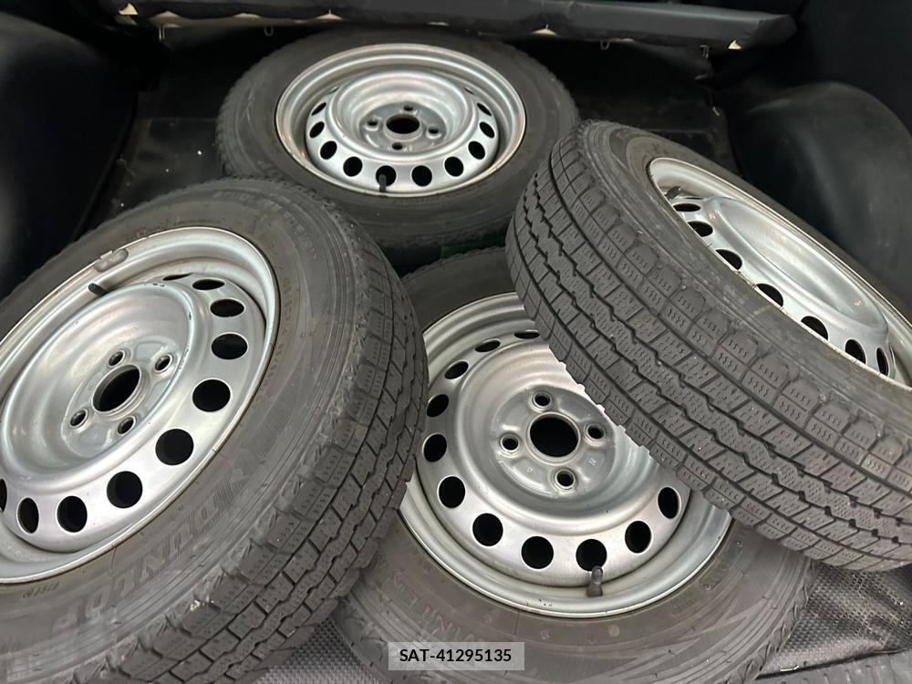 Toyota PROBOX 2019 1438293-24