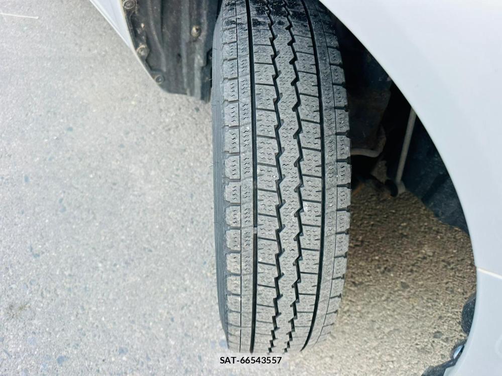 Toyota PROBOX 2019-03 7349927-32