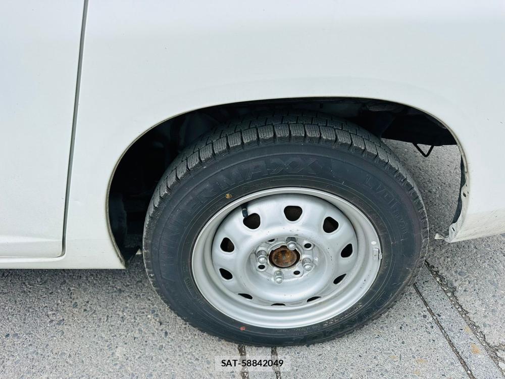 Toyota PROBOX 2019 6937243-29