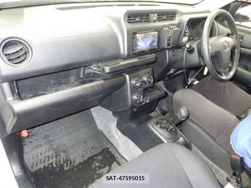 Toyota PROBOX VAN 2019-05 7736862-3