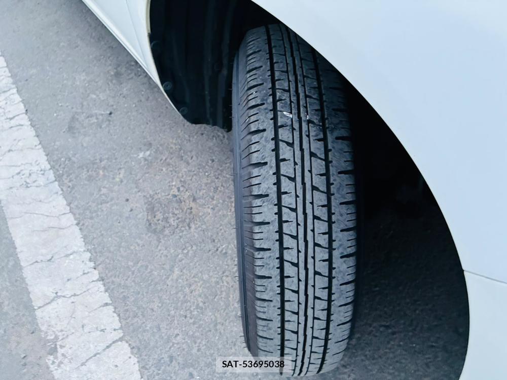 Toyota PROBOX 2019-05 7914569-32