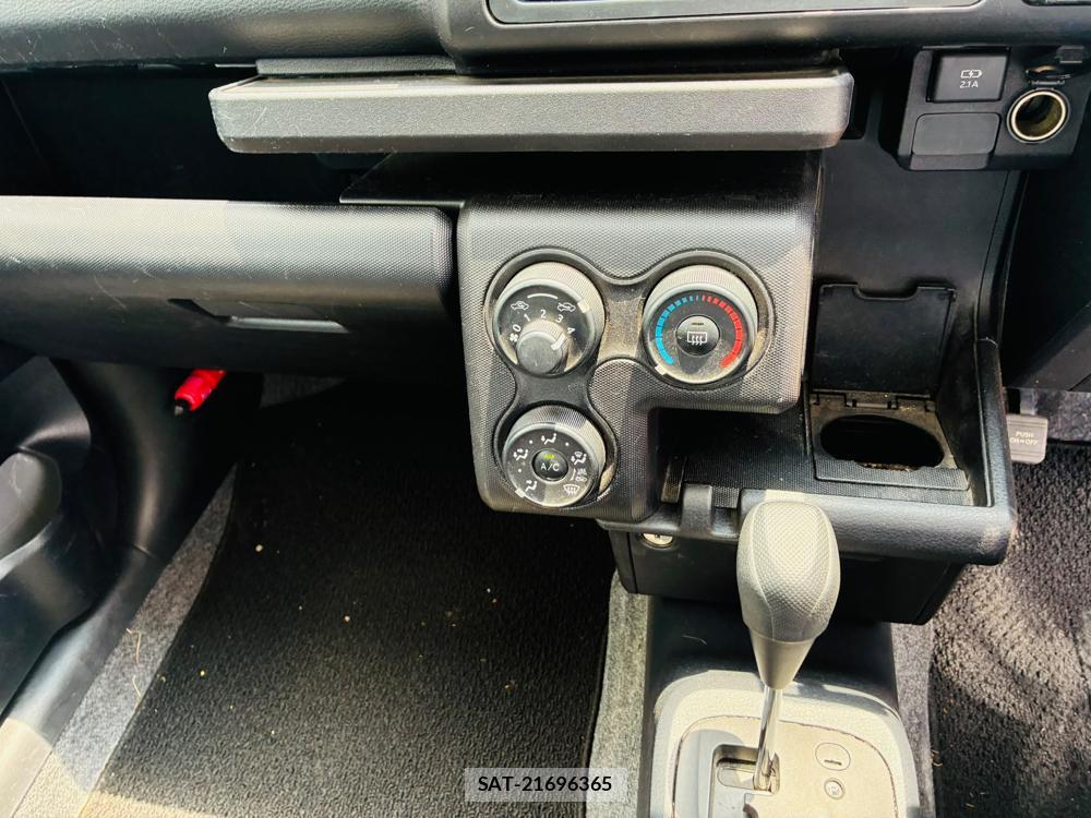 Toyota PROBOX 2019-05 7736069-19