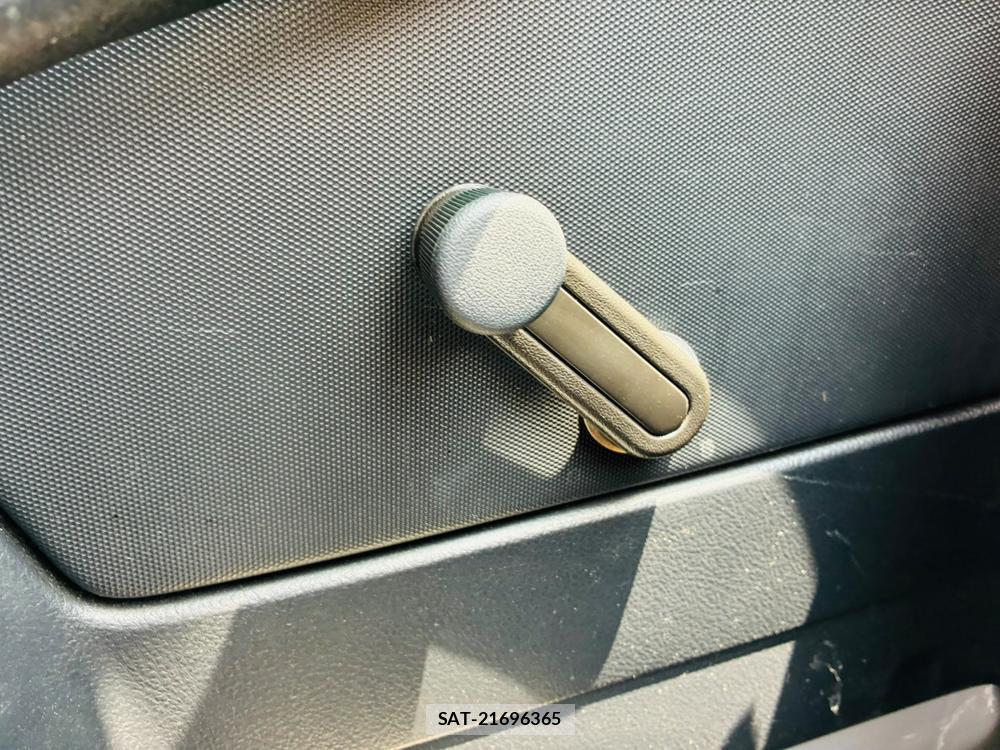 Toyota PROBOX 2019-05 7736069-23