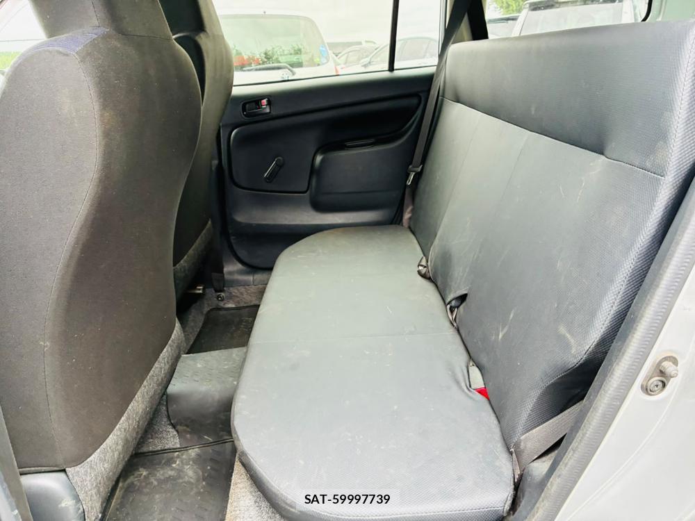 Toyota PROBOX 2019-06 8226314-9