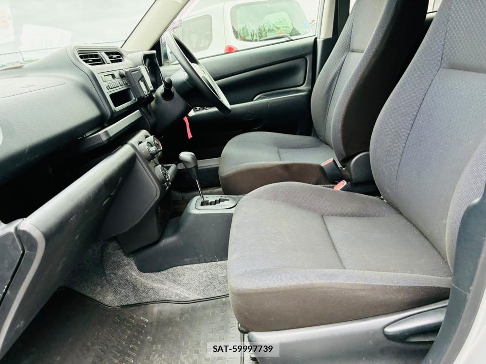 Toyota PROBOX 2019-06 8226314-10