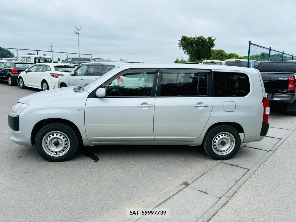 Toyota PROBOX 2019-06 8226314-1