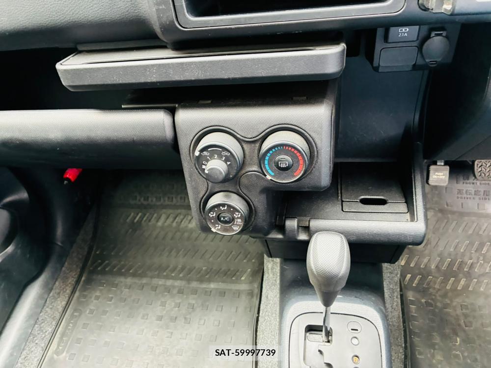 Toyota PROBOX 2019-06 8226314-19