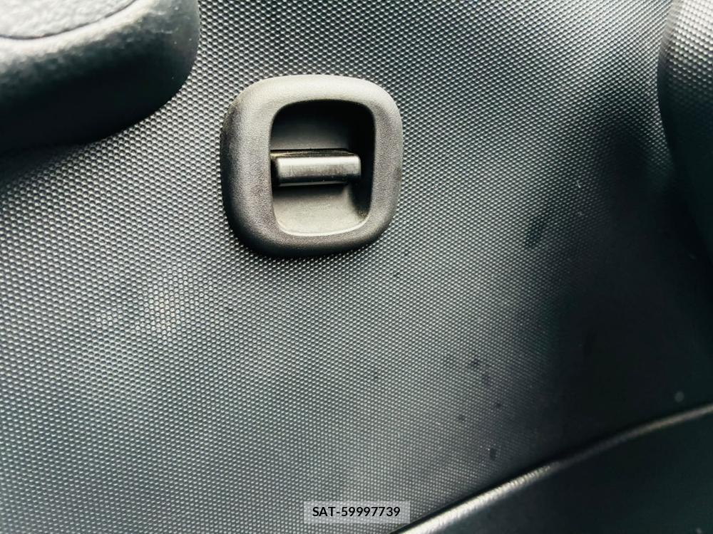 Toyota PROBOX 2019-06 8226314-23