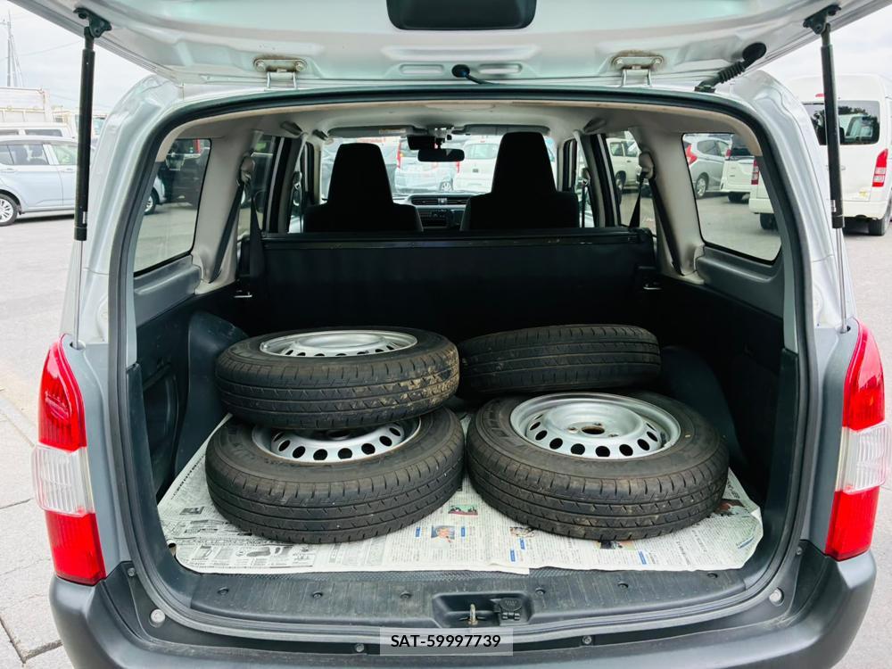 Toyota PROBOX 2019-06 8226314-25