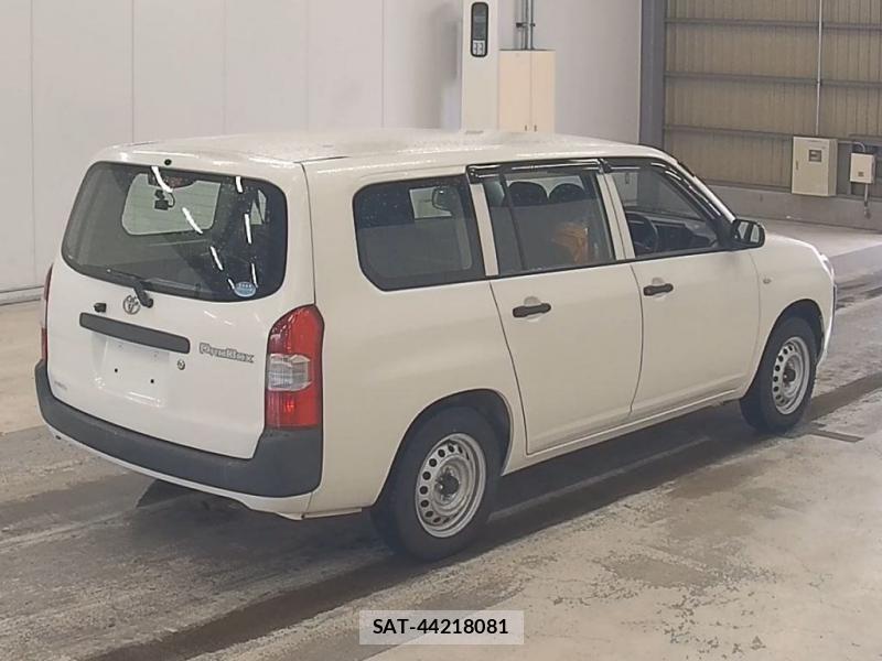Toyota PROBOX 2020-06 8311392-1