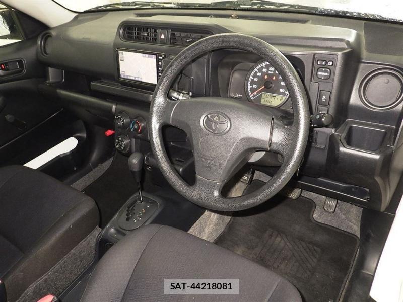 Toyota PROBOX 2020-06 8311392-4