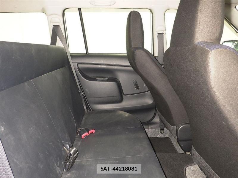 Toyota PROBOX 2020-06 8311392-5