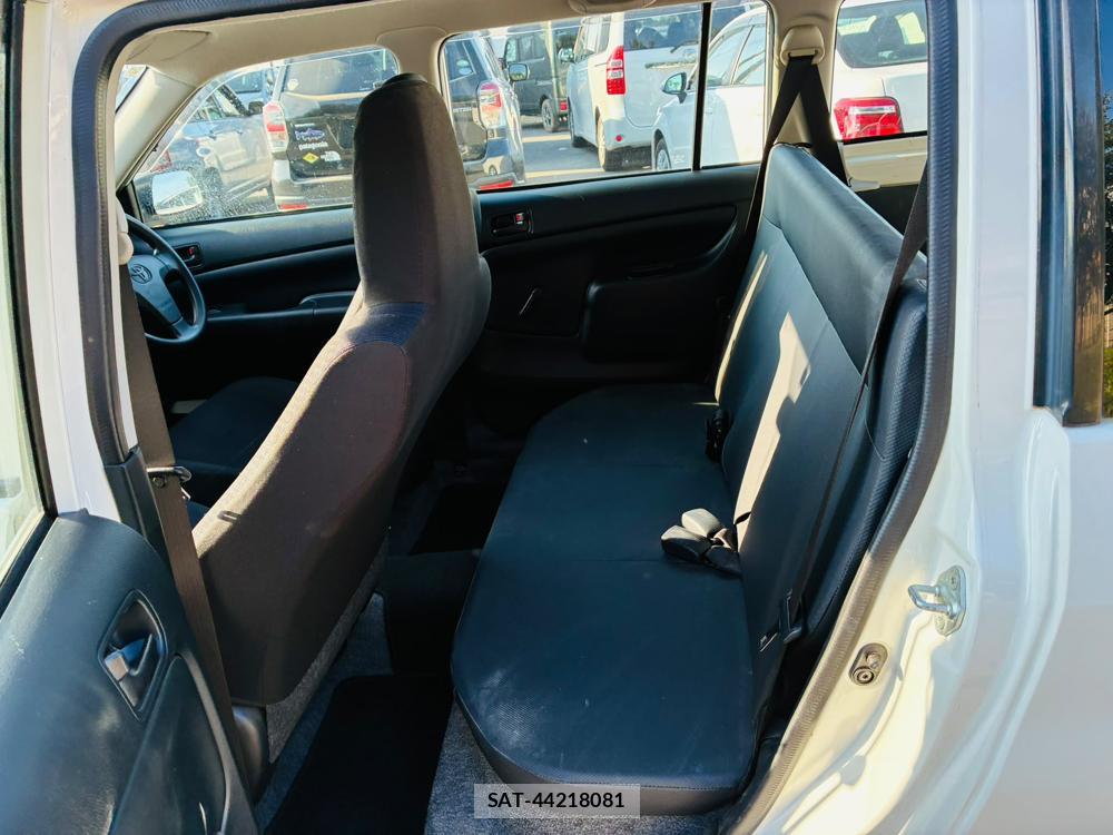 Toyota PROBOX 2020-06 8311392-9
