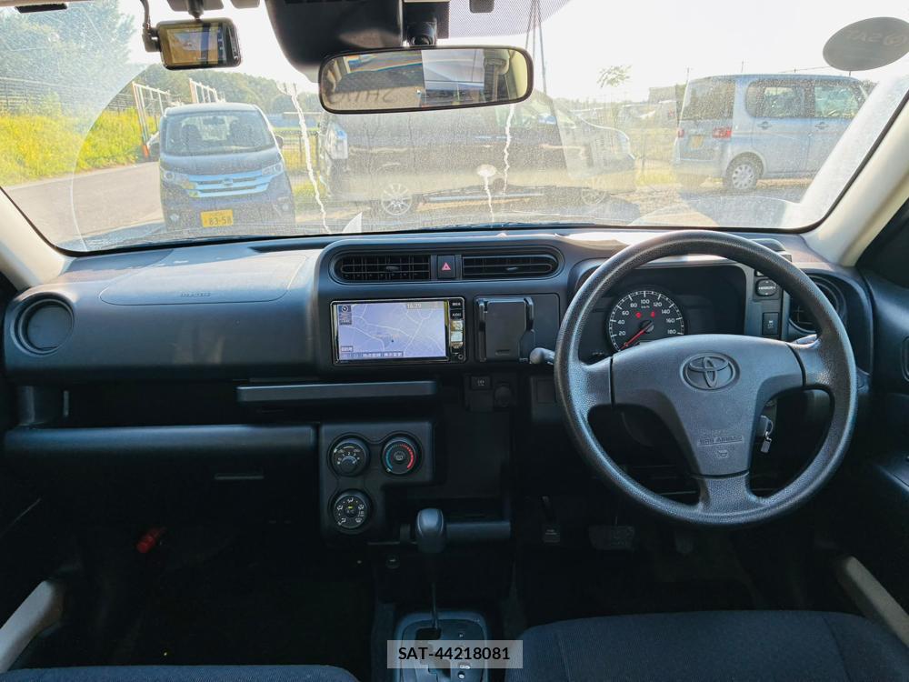 Toyota PROBOX 2020-06 8311392-12