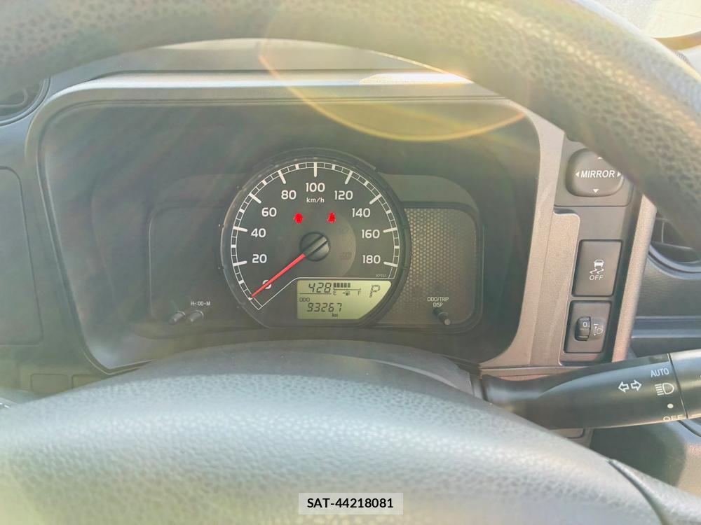 Toyota PROBOX 2020-06 8311392-15