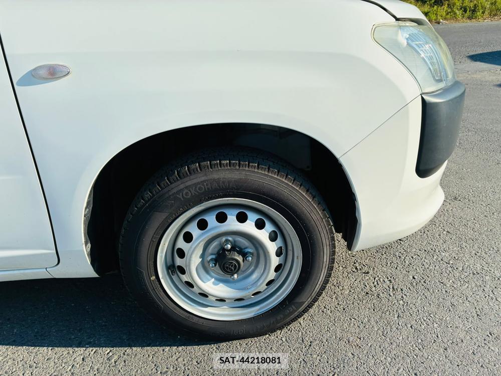 Toyota PROBOX 2020-06 8311392-28