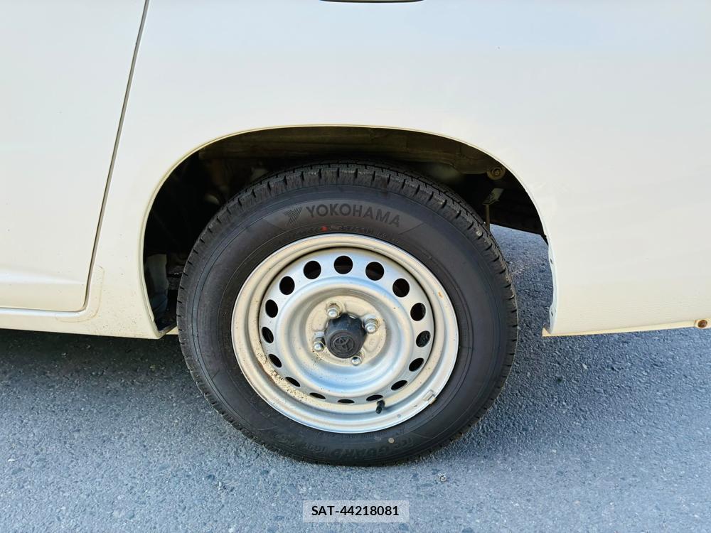 Toyota PROBOX 2020-06 8311392-30
