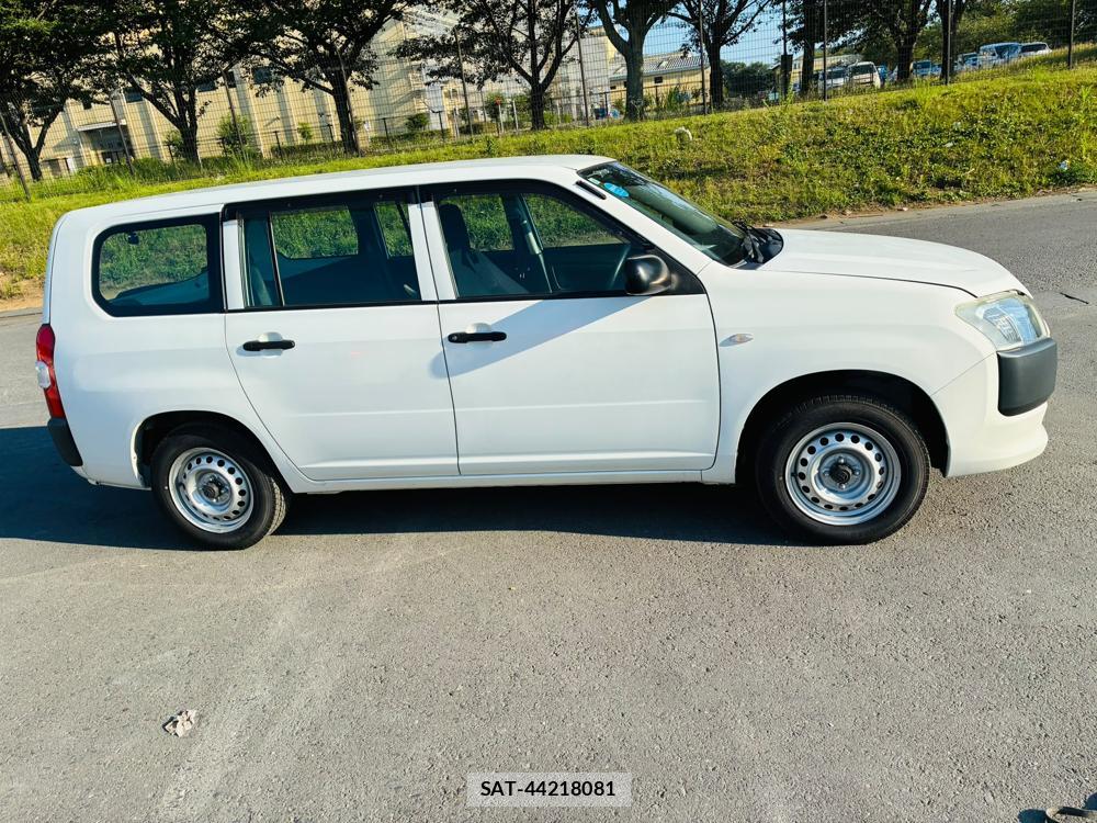 Toyota PROBOX 2020-06 8311392-5