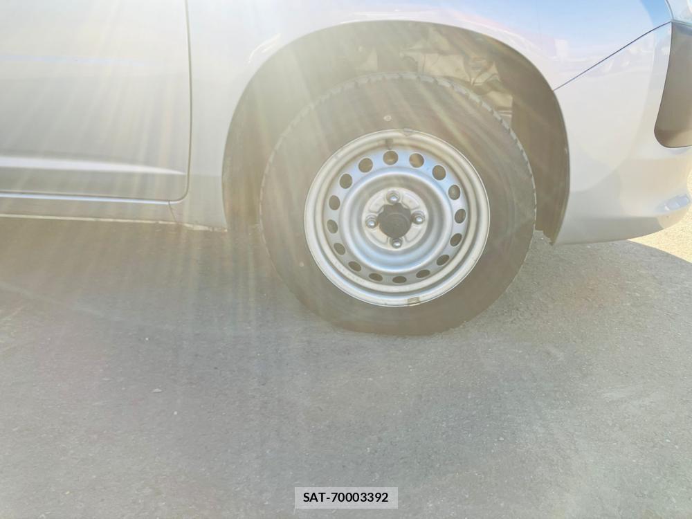 Toyota PROBOX VAN 2019-01 678203-29