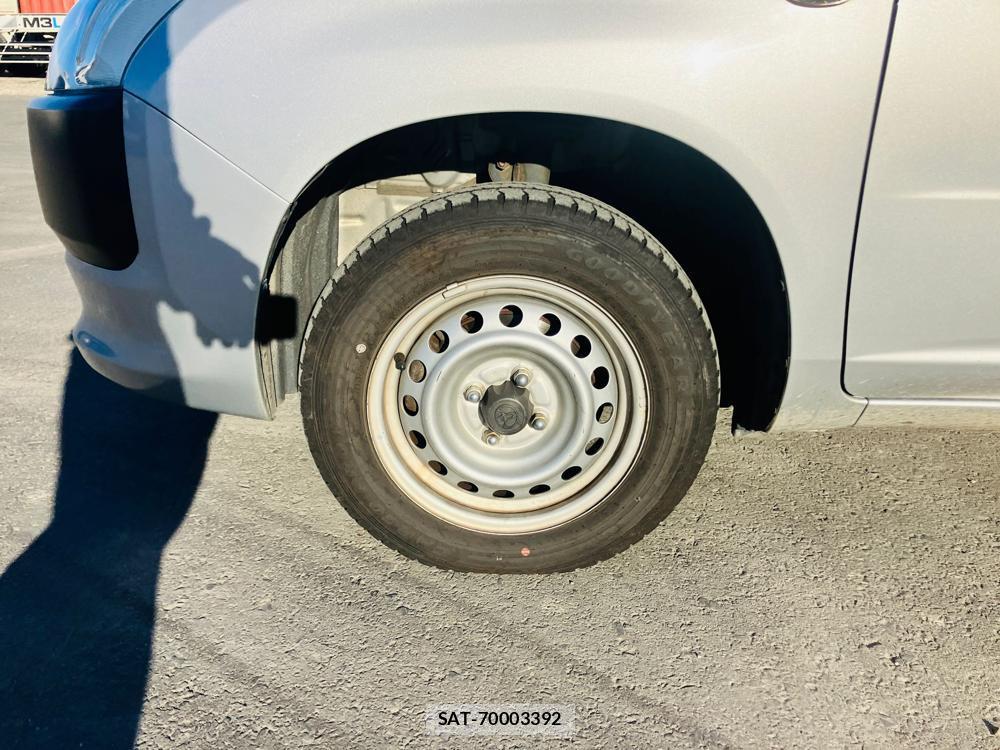 Toyota PROBOX VAN 2019-01 678203-30