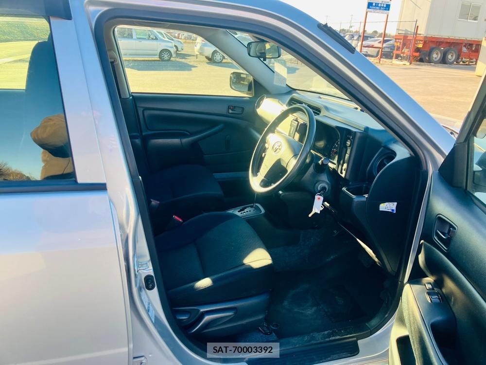 Toyota PROBOX VAN 2019-01 678203-8