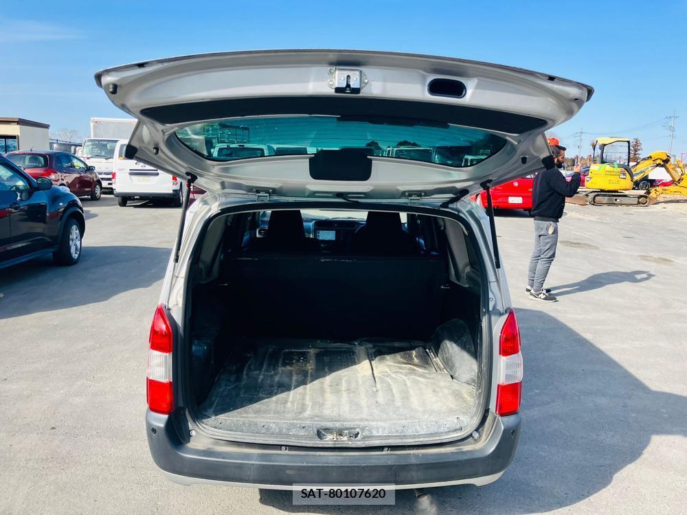 Toyota PROBOX VAN 2019-12 684130-24
