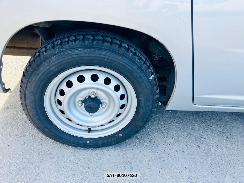 Toyota PROBOX VAN 2019-12 684130-28
