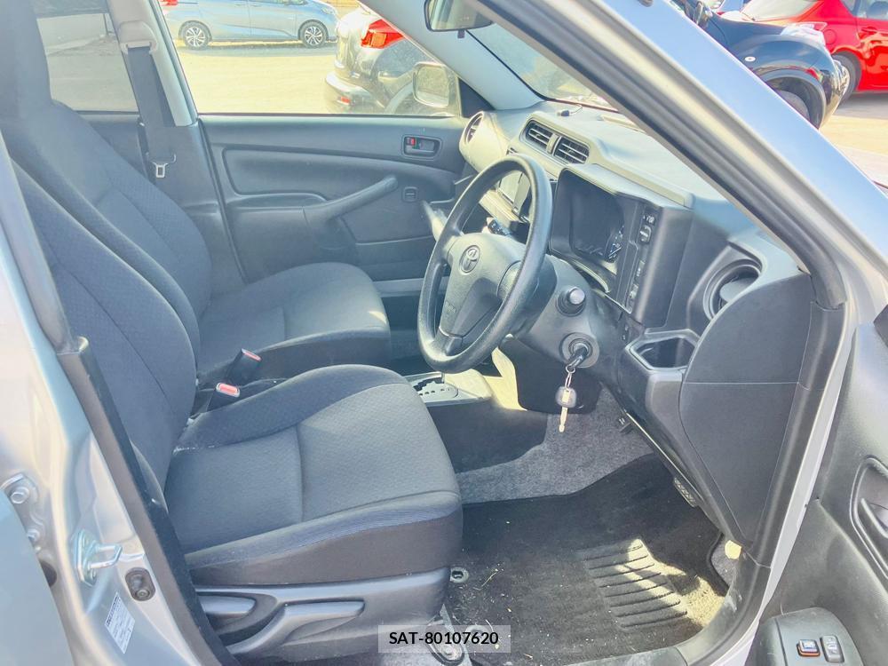 Toyota PROBOX VAN 2019-12 684130-8