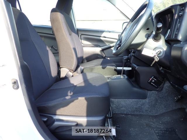 Toyota PROBOX VAN 2018 1045898-9