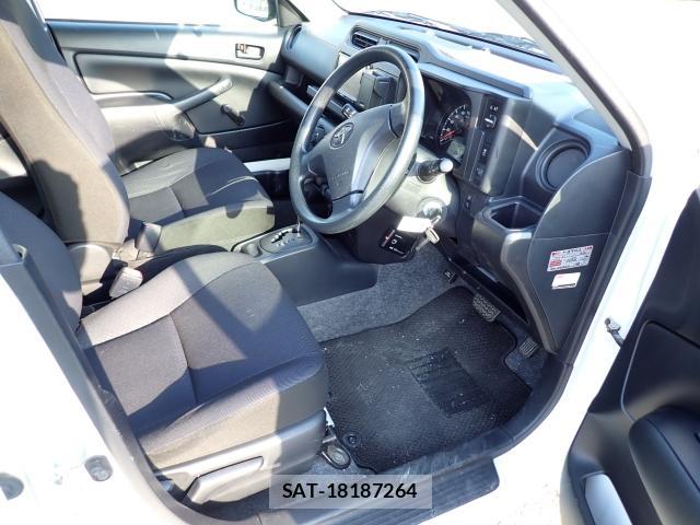 Toyota PROBOX VAN 2018 1045898-8