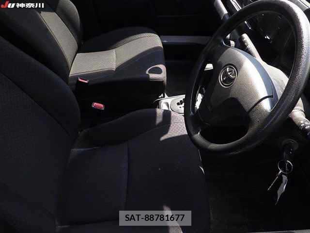 Toyota PROBOX VAN 2018 1105459-6