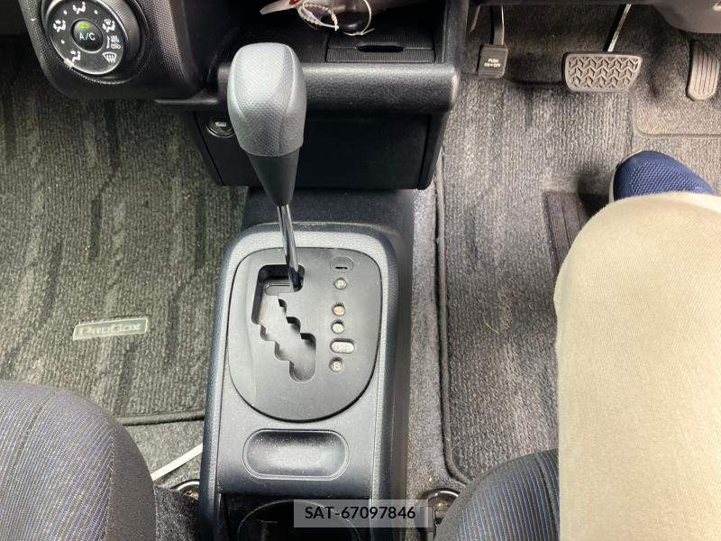 Toyota PROBOX VAN 2019 1243426-25