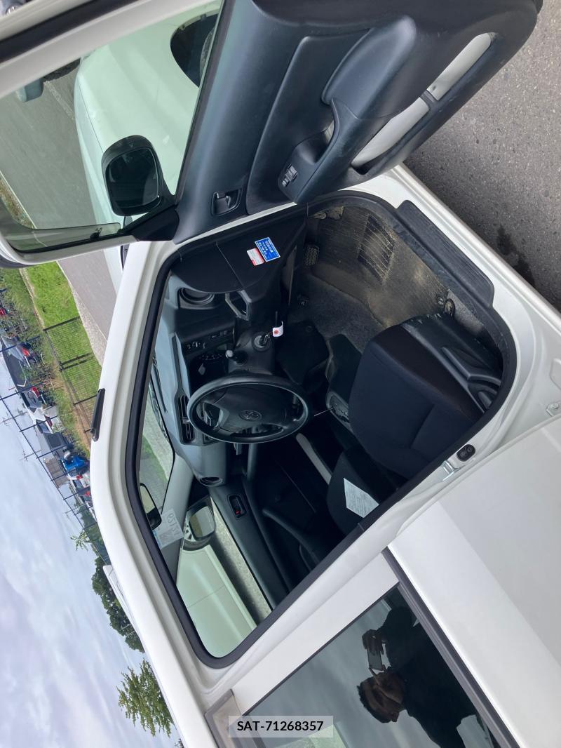 Toyota PROBOX VAN 2018 1261921-11