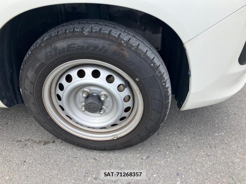 Toyota PROBOX VAN 2018 1261921-35