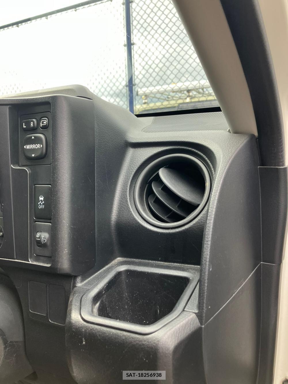 Toyota PROBOX VAN 2019 1218400-18