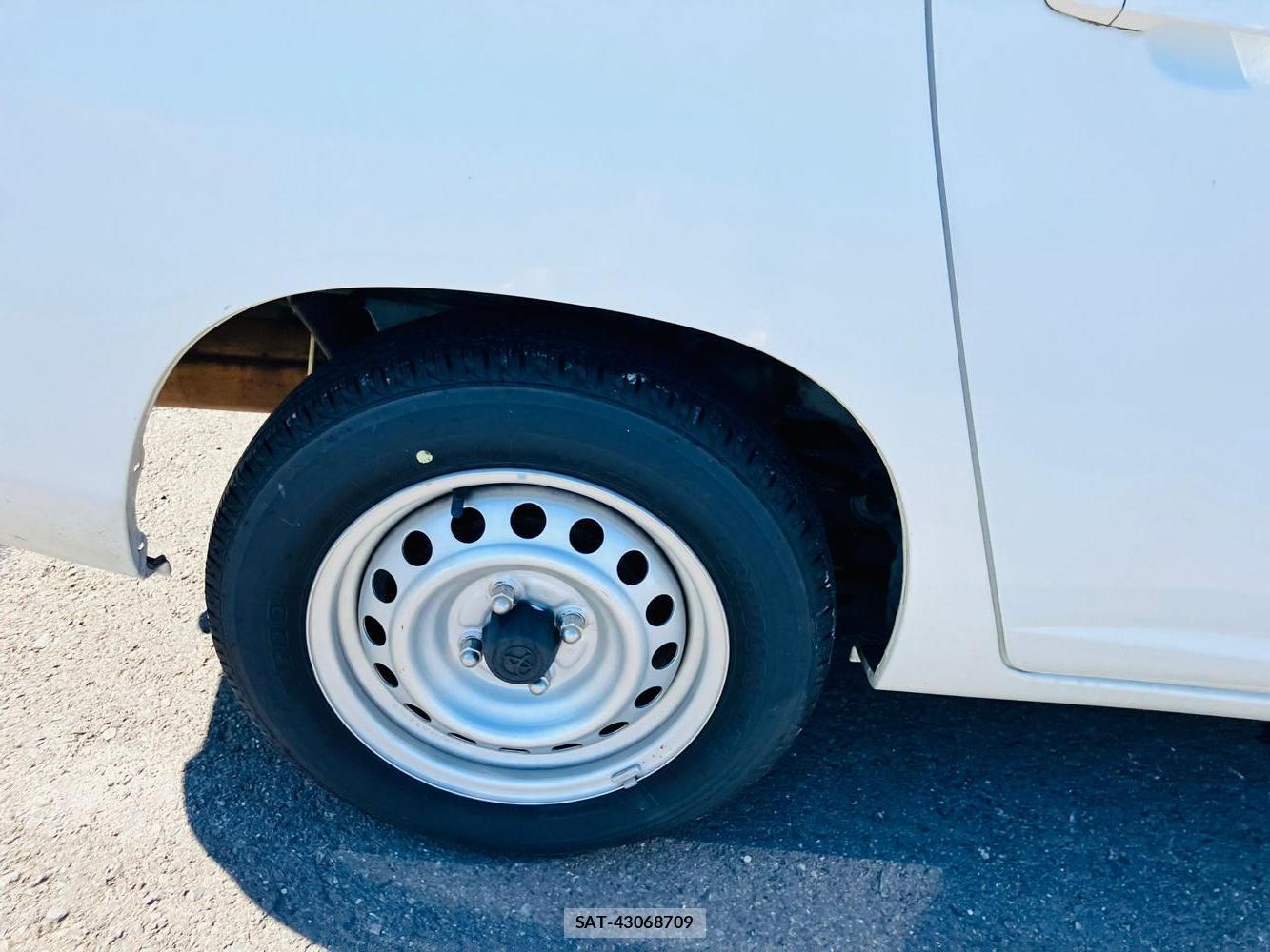 Toyota PROBOX VAN 2020 1377760-28