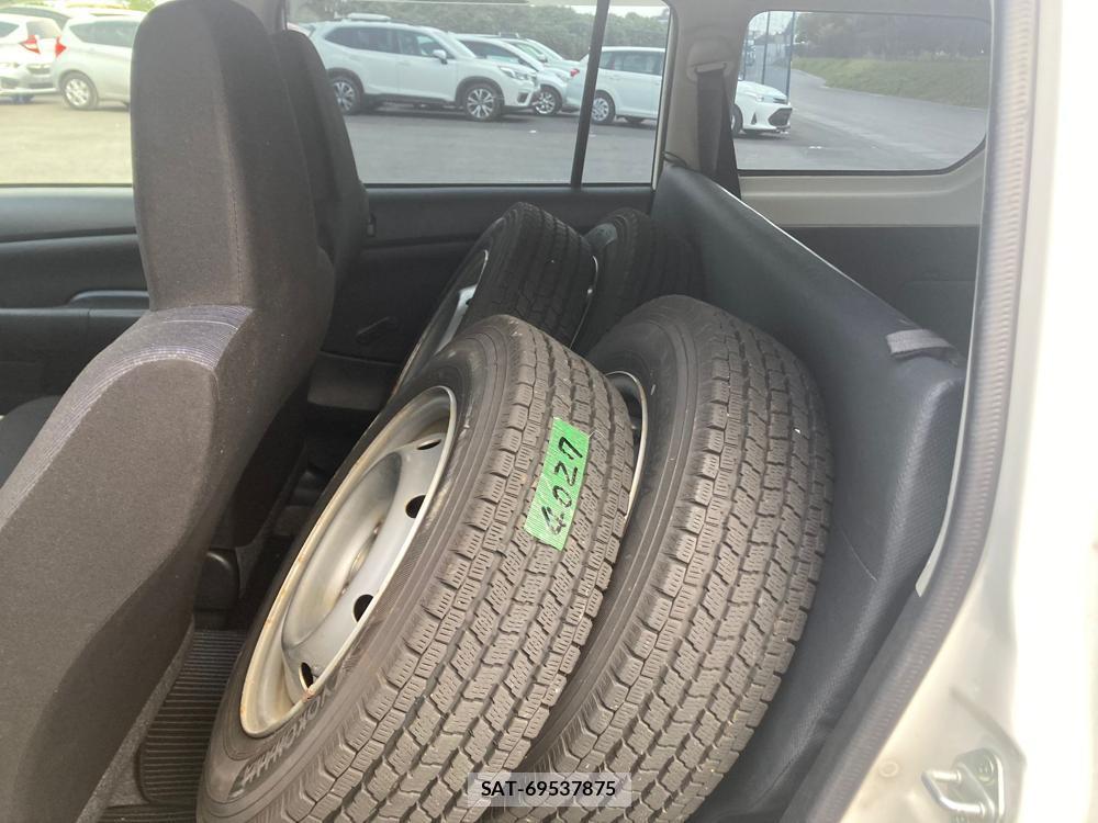 Toyota PROBOX VAN 2019-09 4032642-9