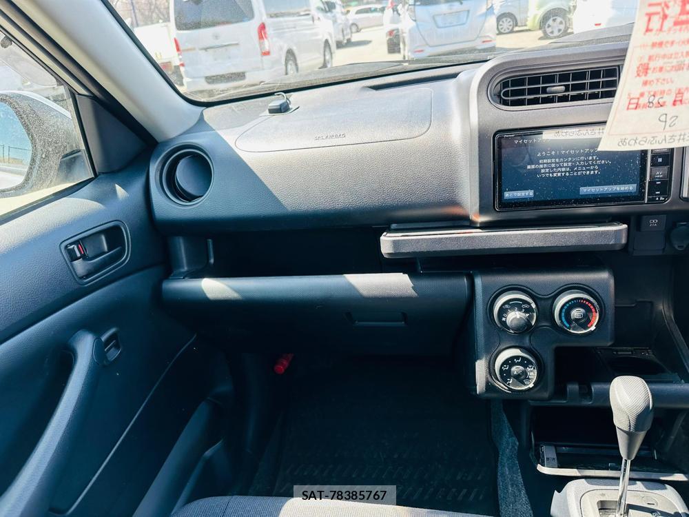 Toyota PROBOX VAN 2020 3653836-17