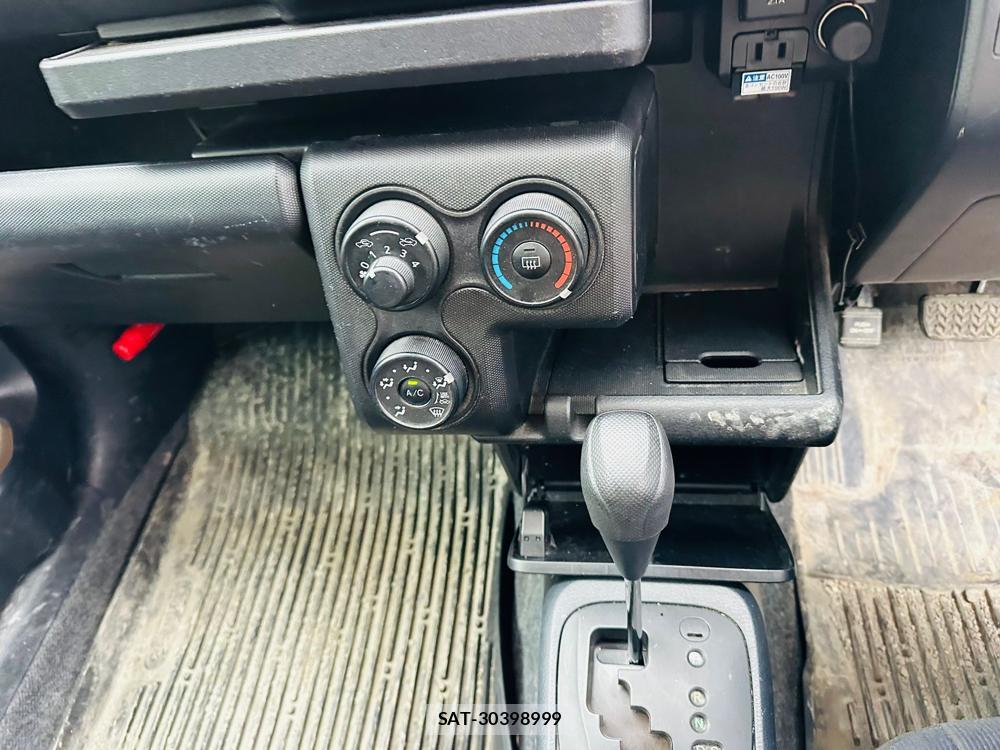 Toyota PROBOX VAN 2019-03 5603818-19
