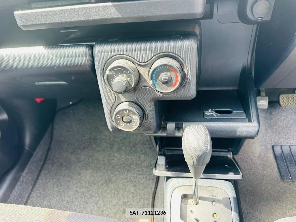 Toyota PROBOX VAN 2015 7086857-17