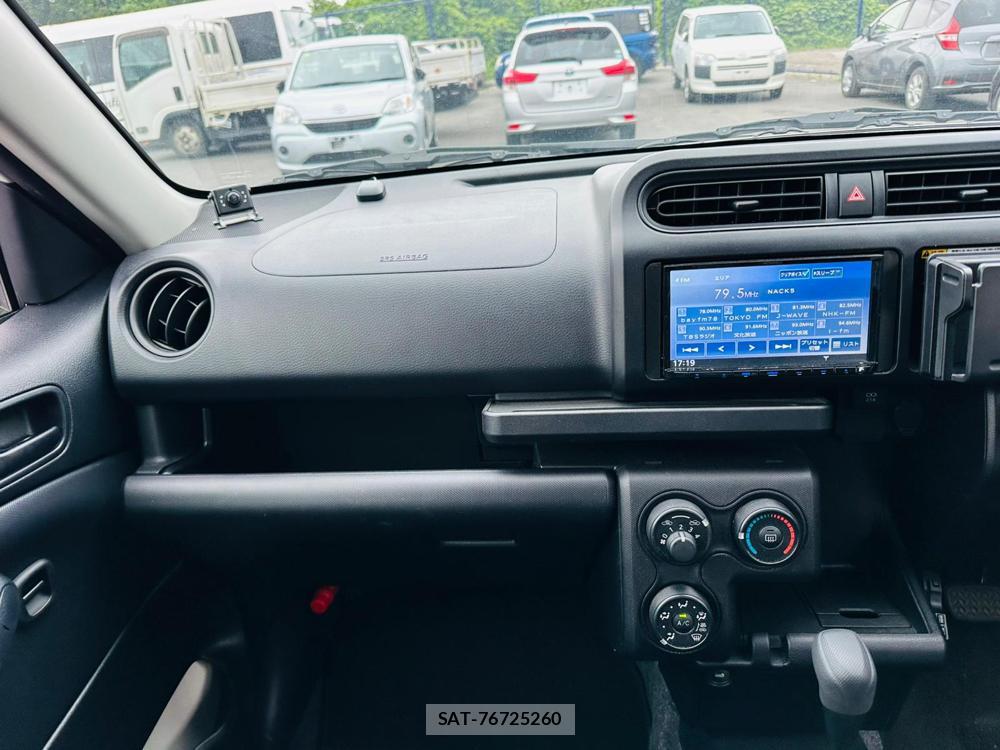 Toyota PROBOX VAN 2020 7242610-17