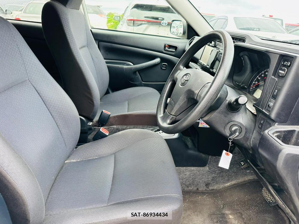 Toyota PROBOX VAN 2020 7242611-11