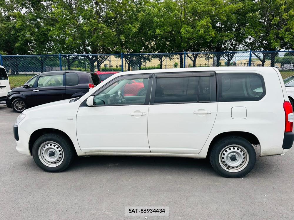 Toyota PROBOX VAN 2020 7242611-1