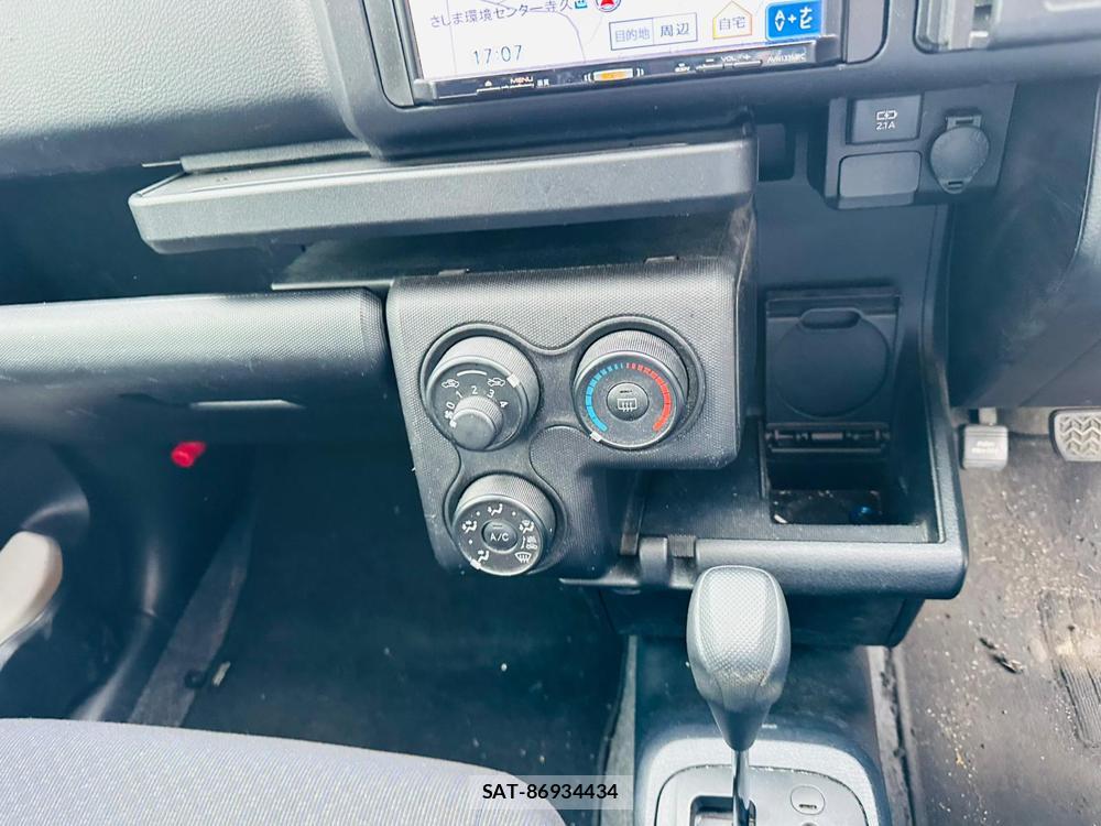 Toyota PROBOX VAN 2020 7242611-19