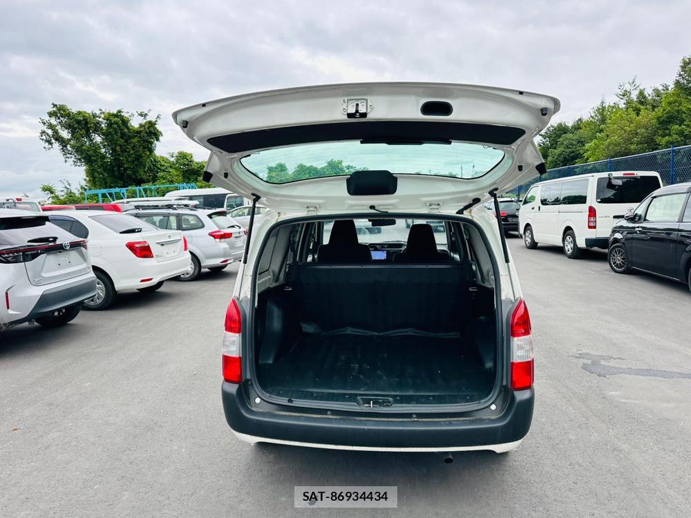 Toyota PROBOX VAN 2020 7242611-26