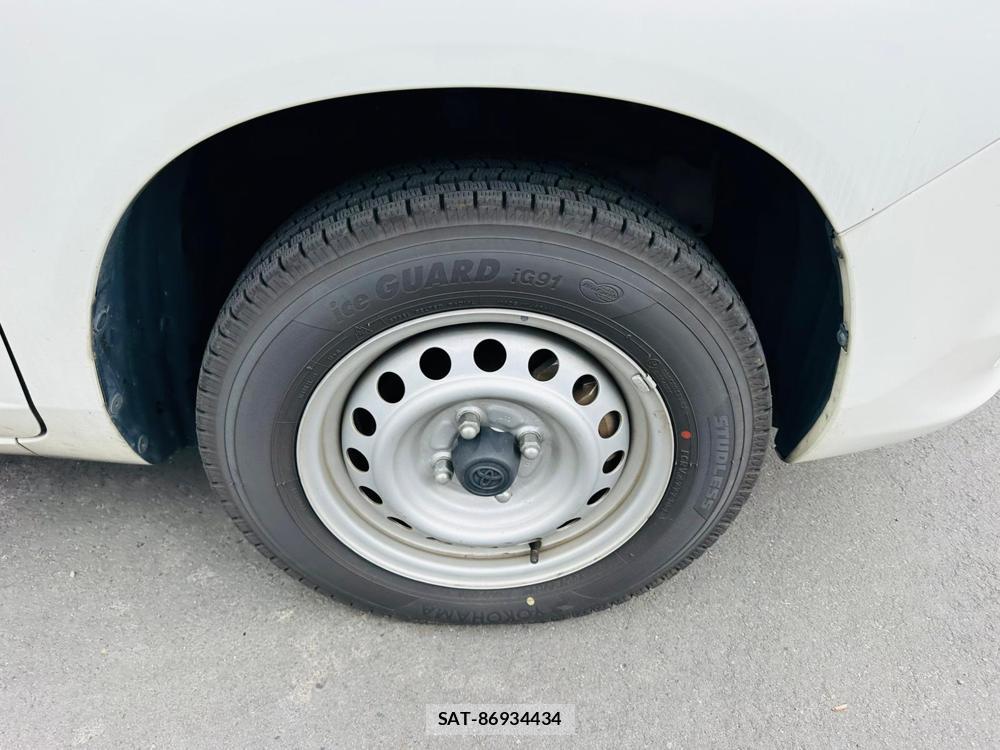 Toyota PROBOX VAN 2020 7242611-28
