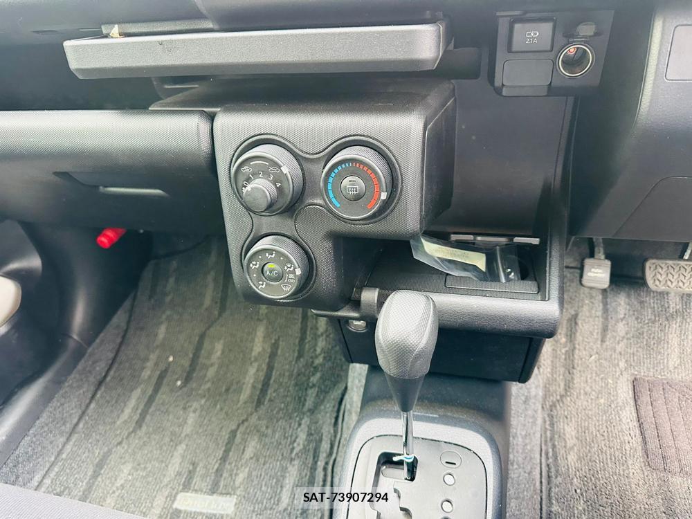 Toyota PROBOX VAN 2020 7086990-19