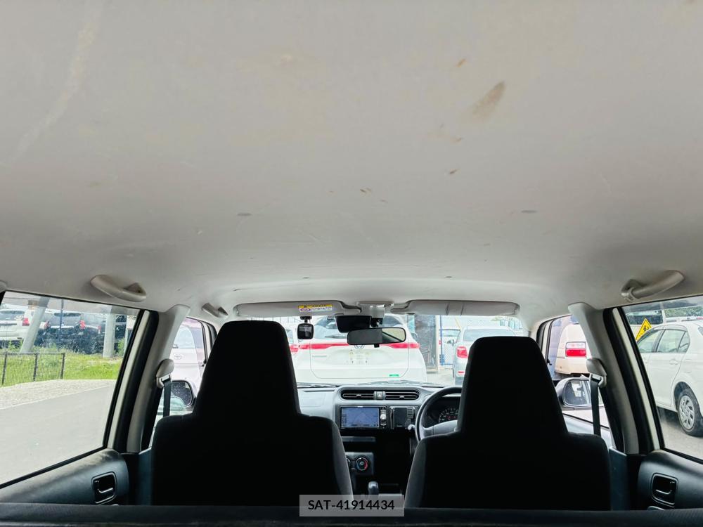 Toyota PROBOX VAN 2019-06 7590453-24