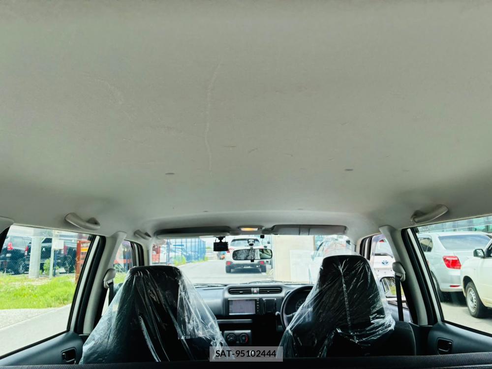 Toyota PROBOX VAN 2020 7335617-24
