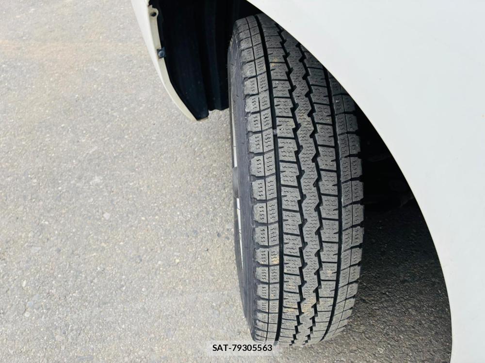 Toyota PROBOX VAN 2020 7003748-32